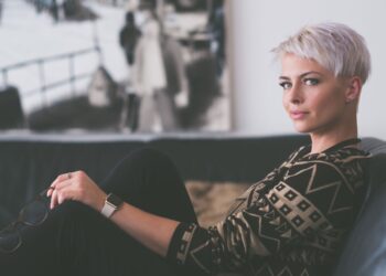 Oil Set for Weekly Gain With Focus Turning to Stimulus And Storm